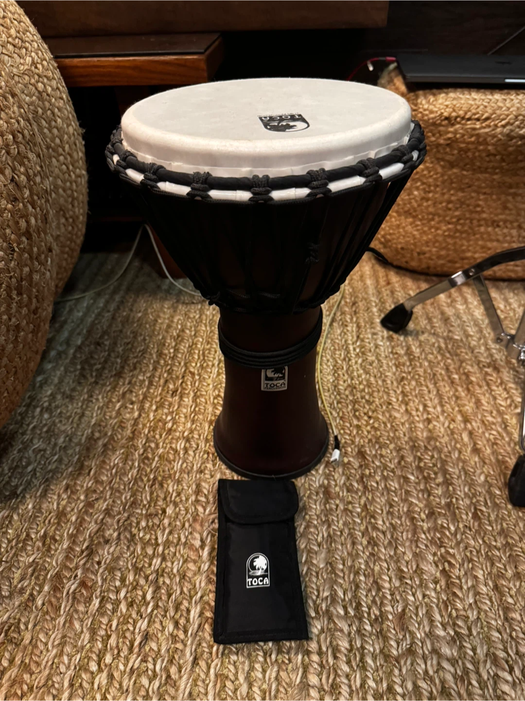 Toca Djembe Drum