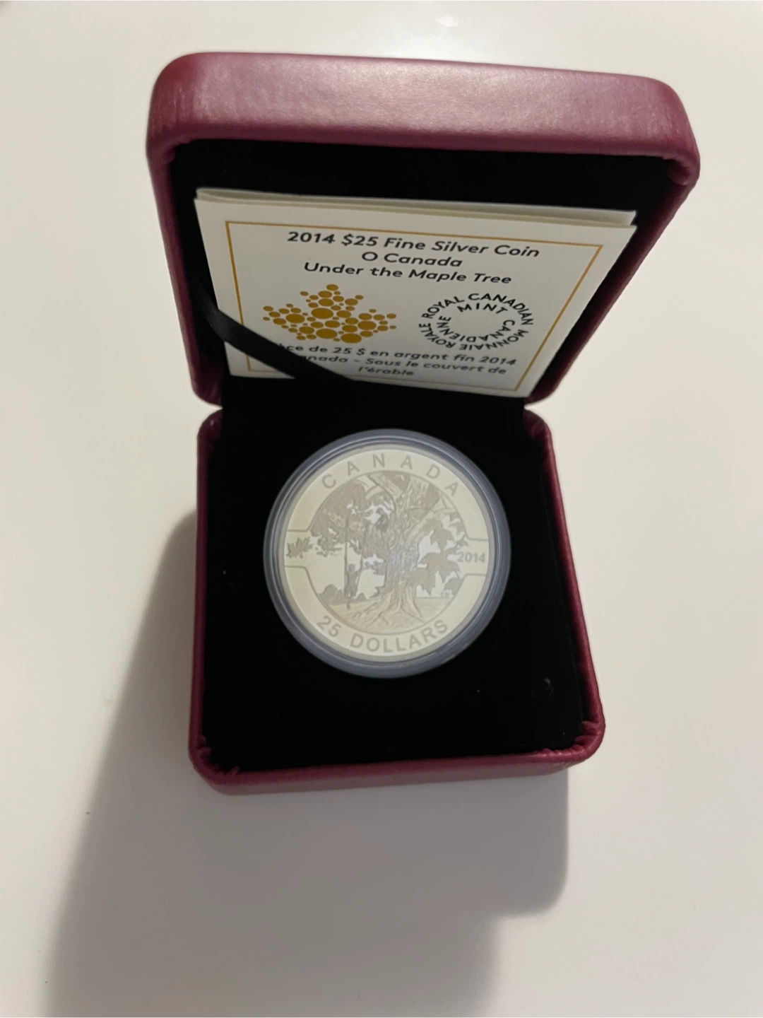 $25 O Canada Under The Maple Tree Silver Coin RCM - photo 2