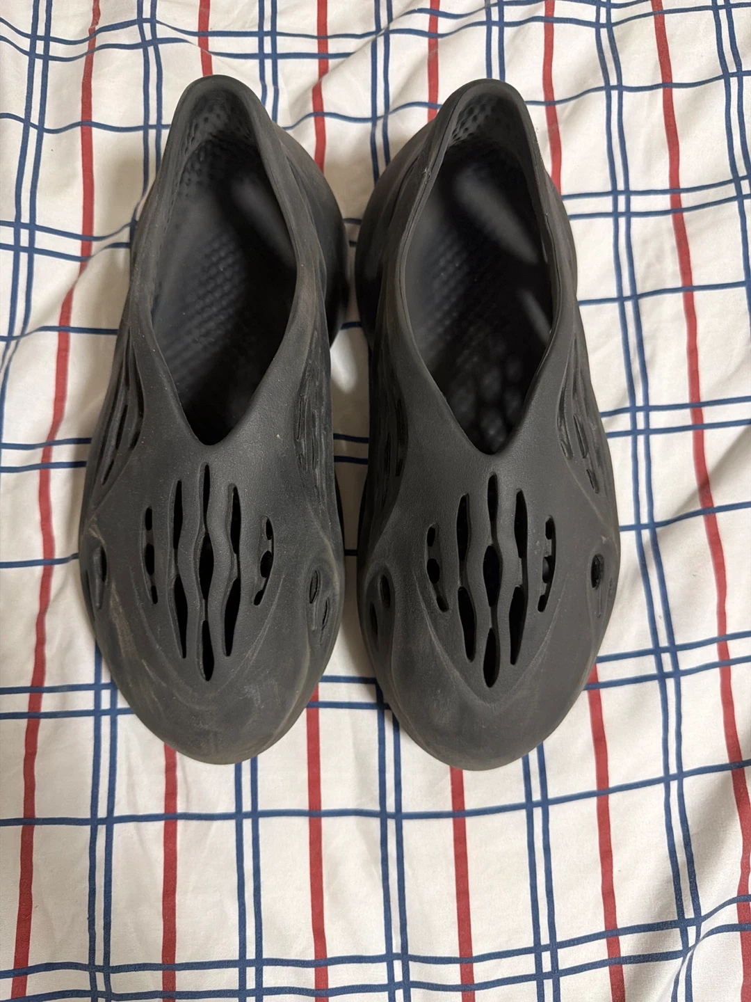 Yeezy foam runners