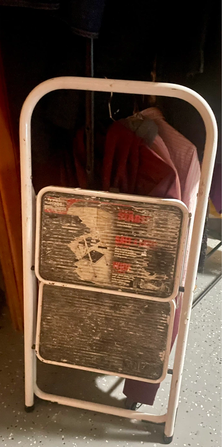 Step ladder