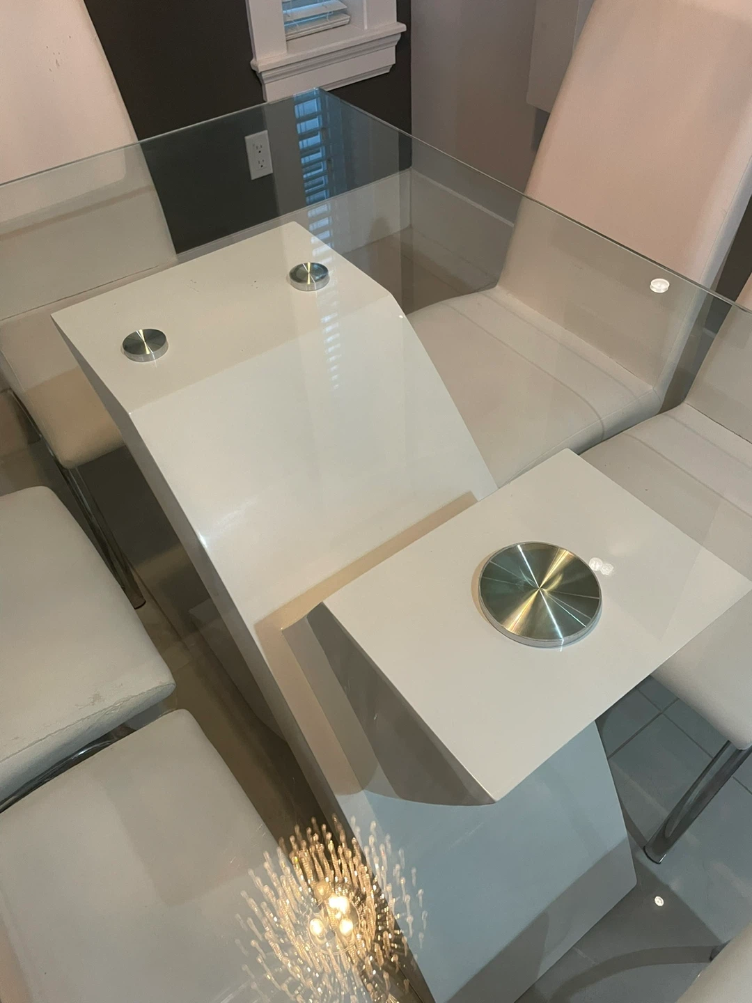 Modern Glass Dining Table (Need Gone ASAP) - photo 3