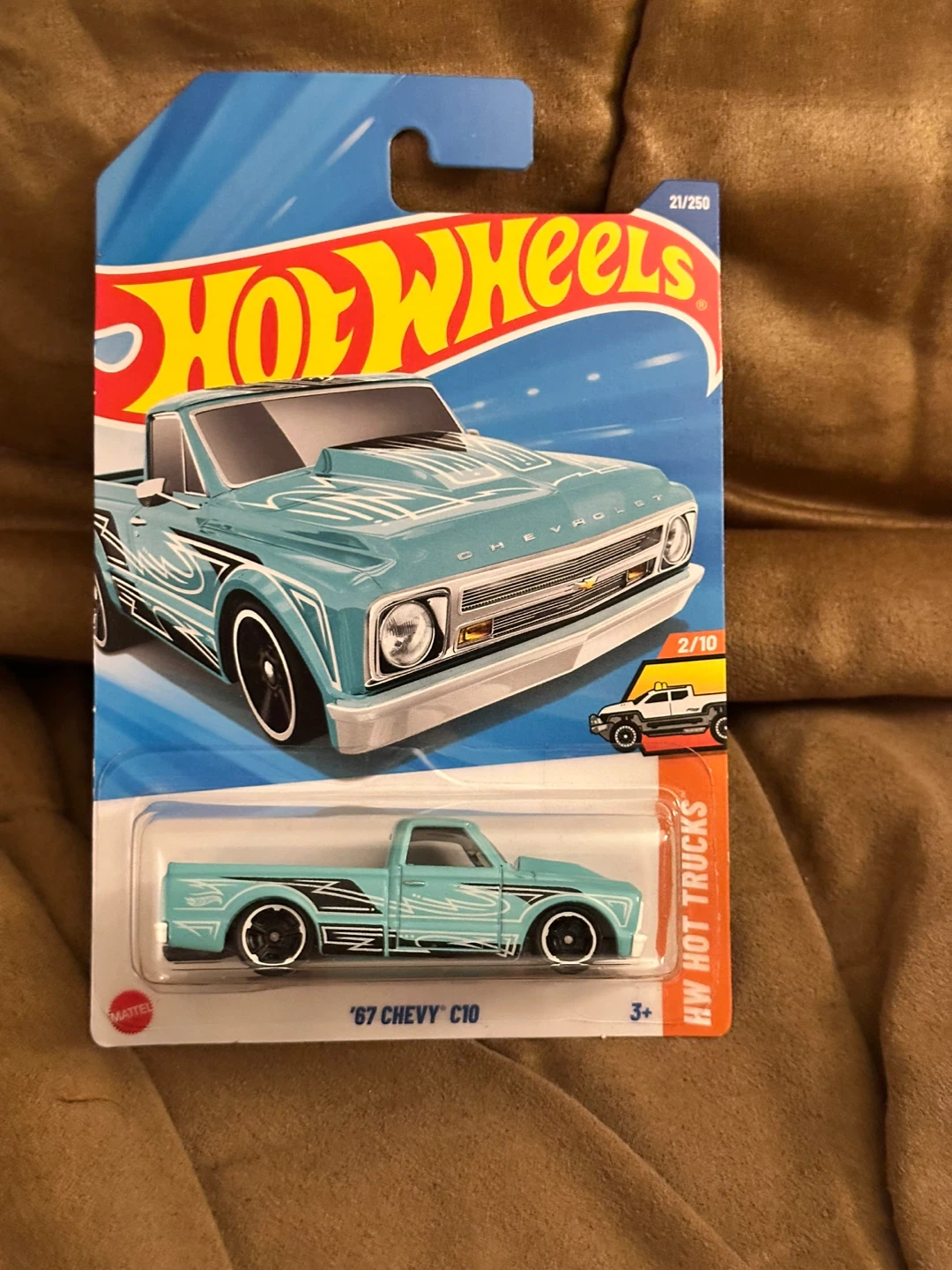 Hot Wheels '67 Chevy C10 Die-cast Truck - photo 2