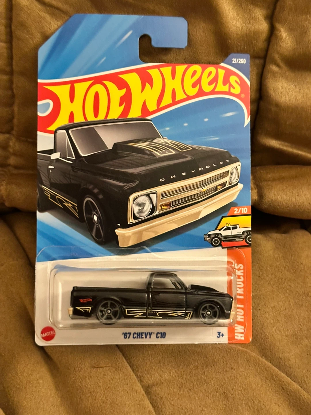 Hot Wheels '67 Chevy C10 Die-cast Truck - photo 4