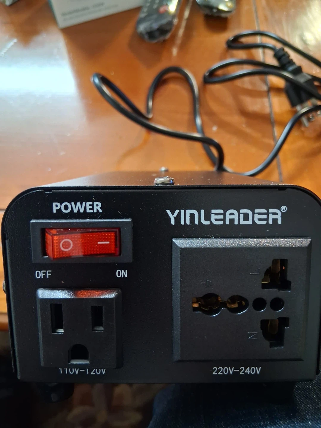 Yinleader Power Converter 110V-240V