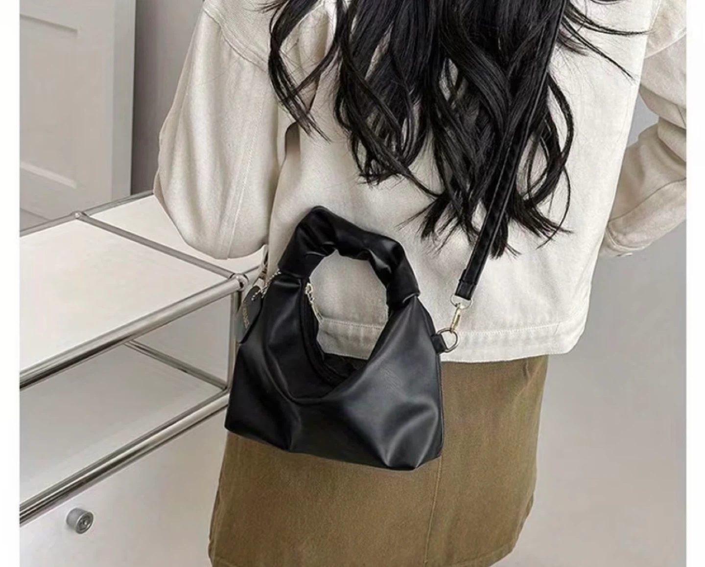 New! Black  Handle Handbag - photo 2
