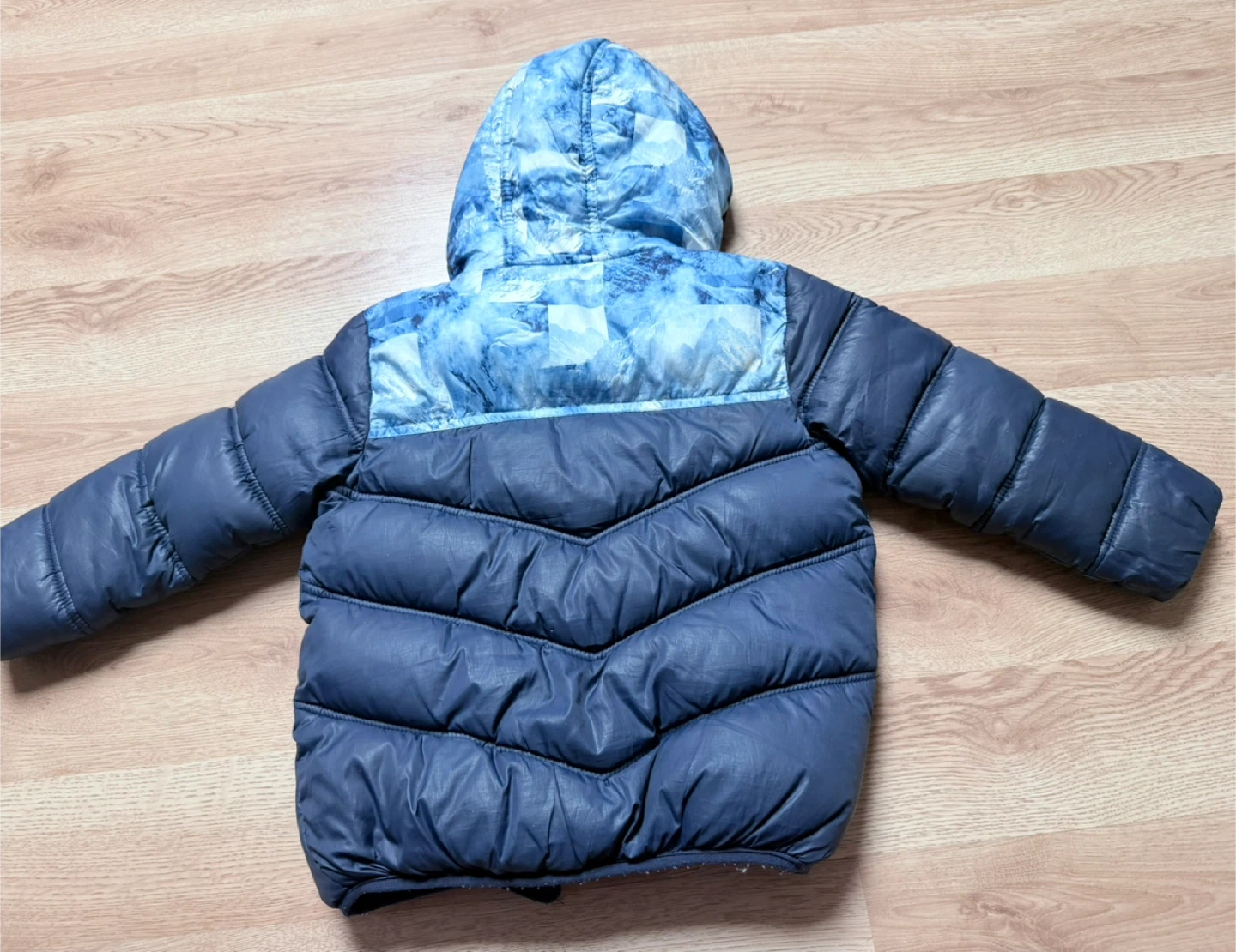 Snozu Puffer Jacket Size 4T🥕 - photo 2