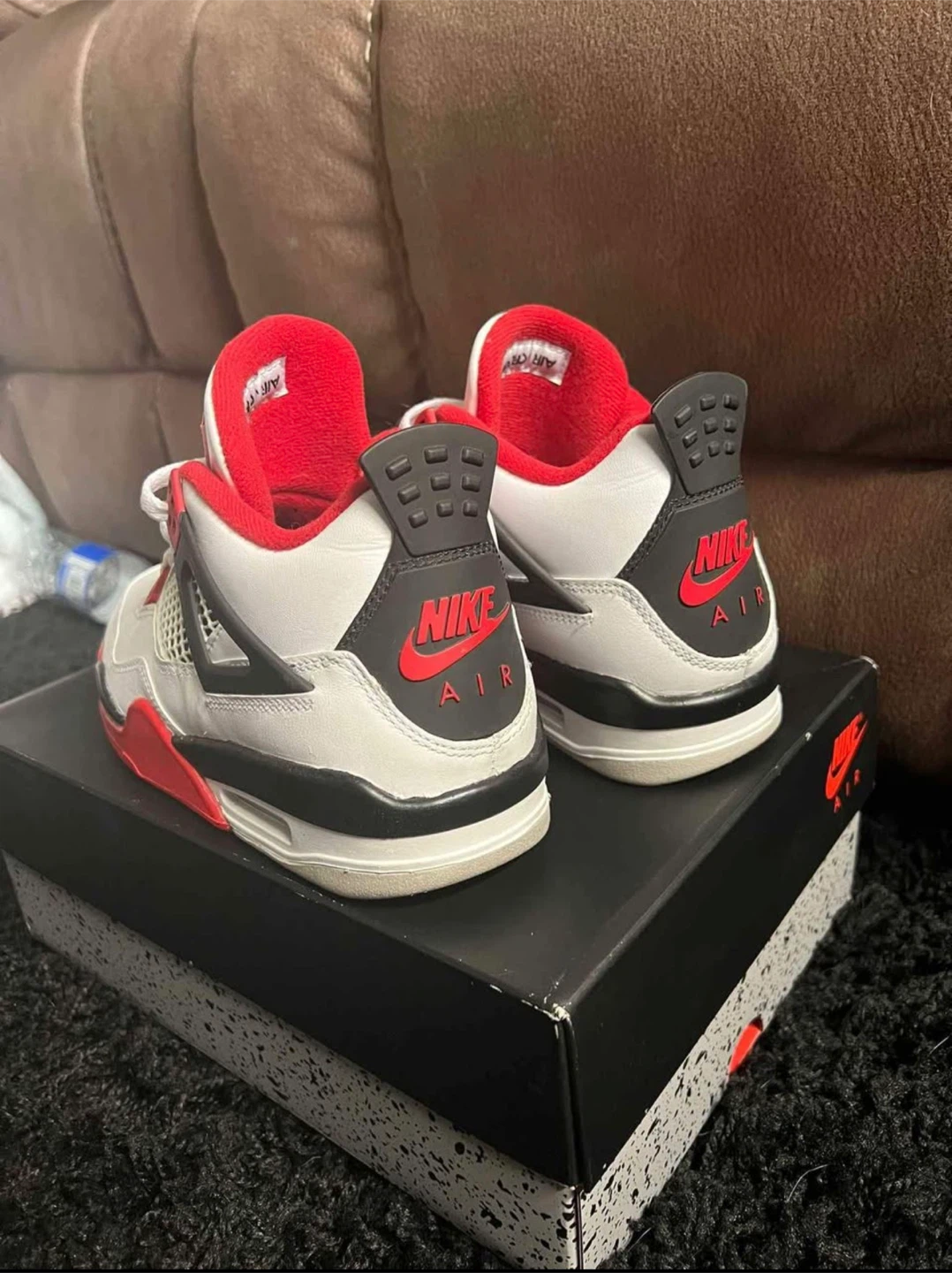 Air Jordan 4 fire reds - photo 2
