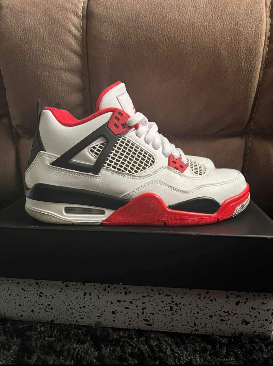 Air Jordan 4 fire reds - photo 3