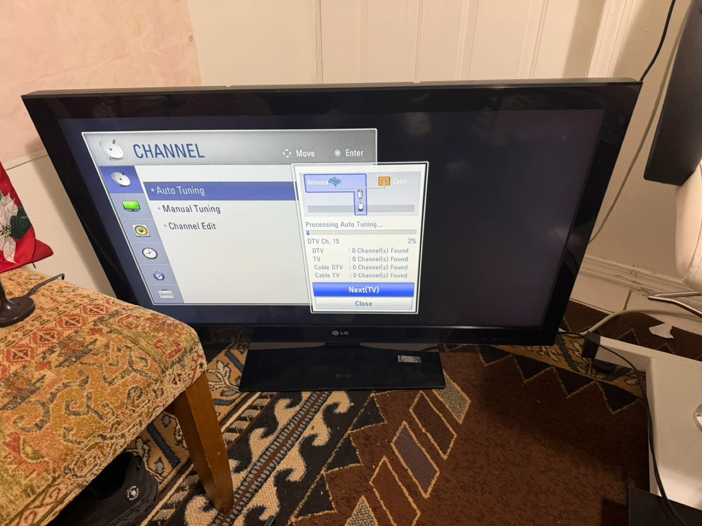 LG 42CS570-UD 42" HD TV - photo 5