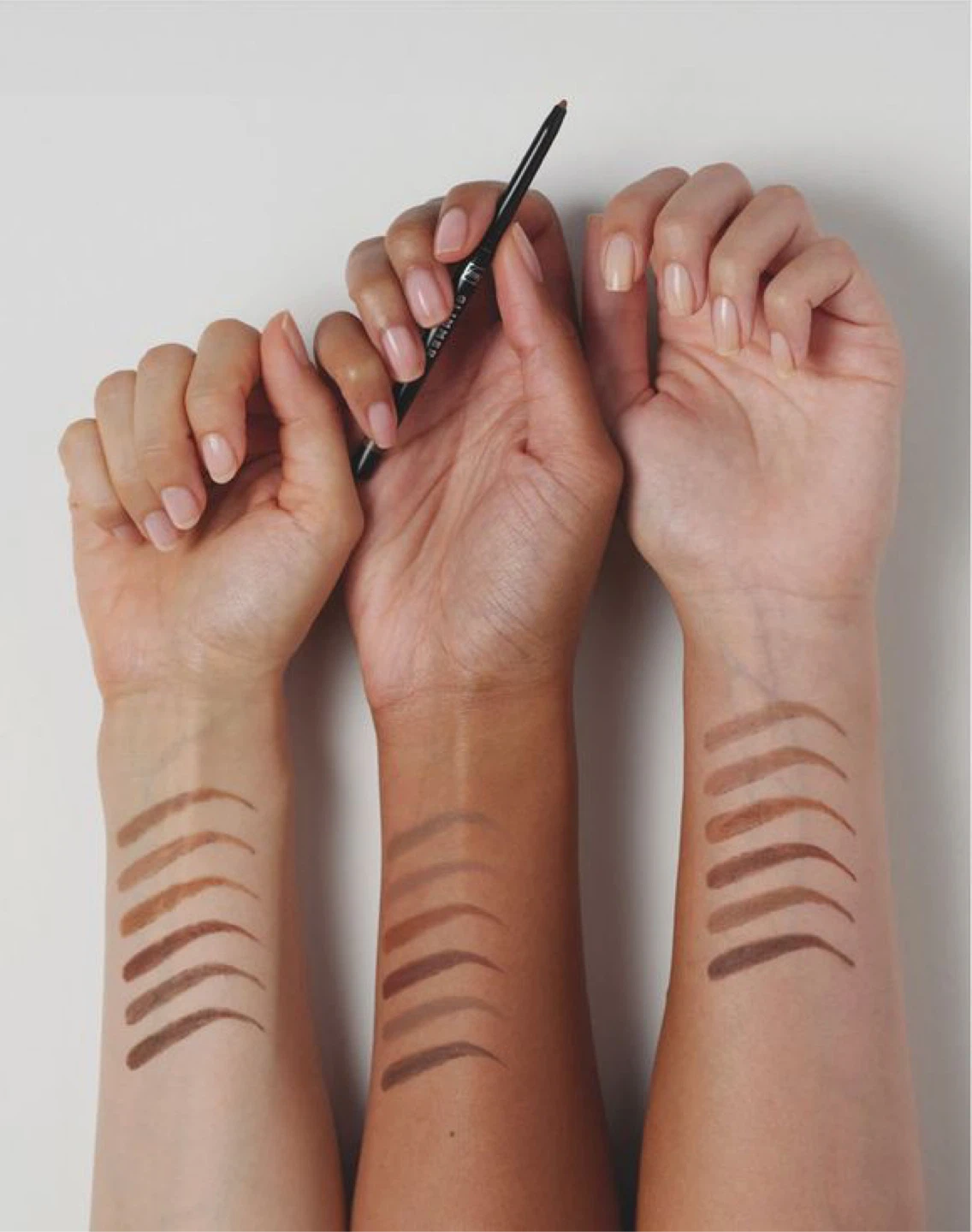 FMG Glimmer Brow Definer - photo 4