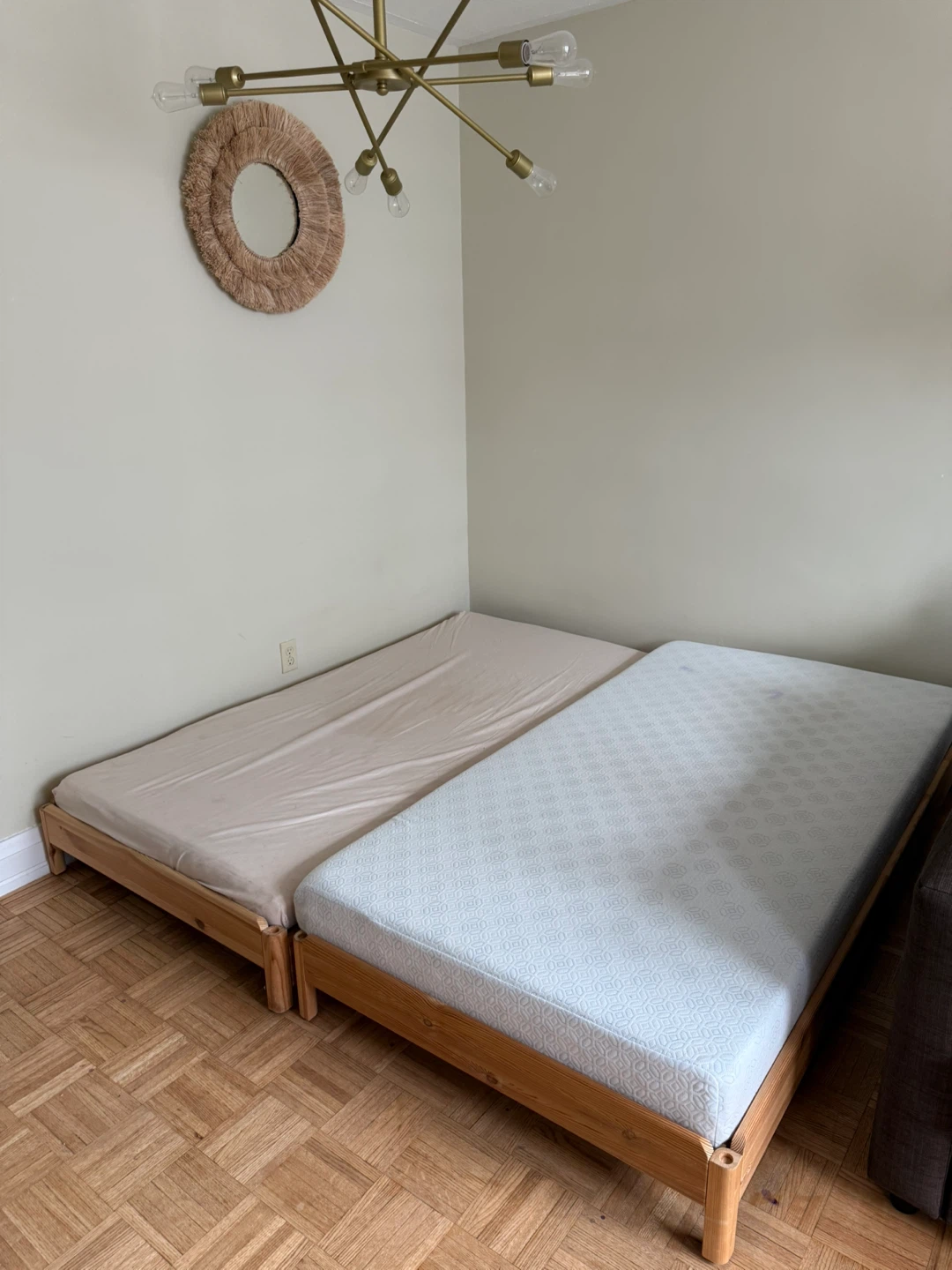 Wooden Daybed with Two Mattresses - photo 2