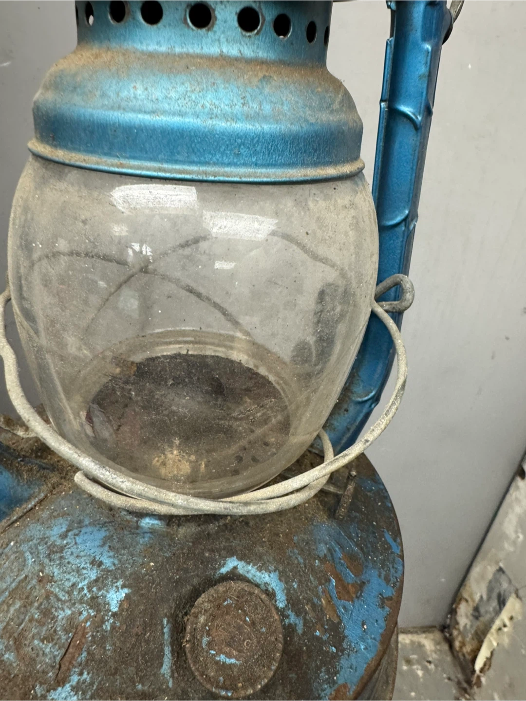 Vintage Blue Metal Lantern - photo 5