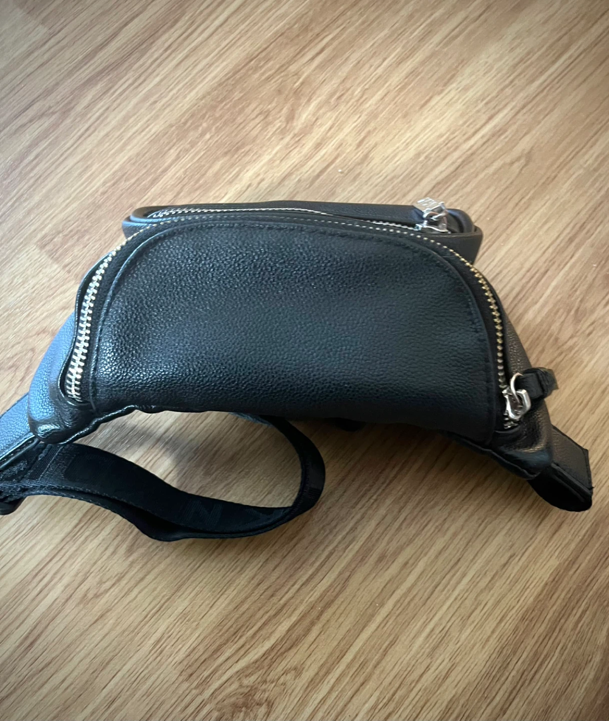 DKNY Fanny Pack 🥕📸 - photo 5