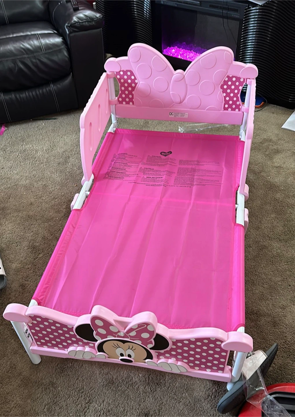 Delta Children Minnie Mouse Toddler Bed with mattress