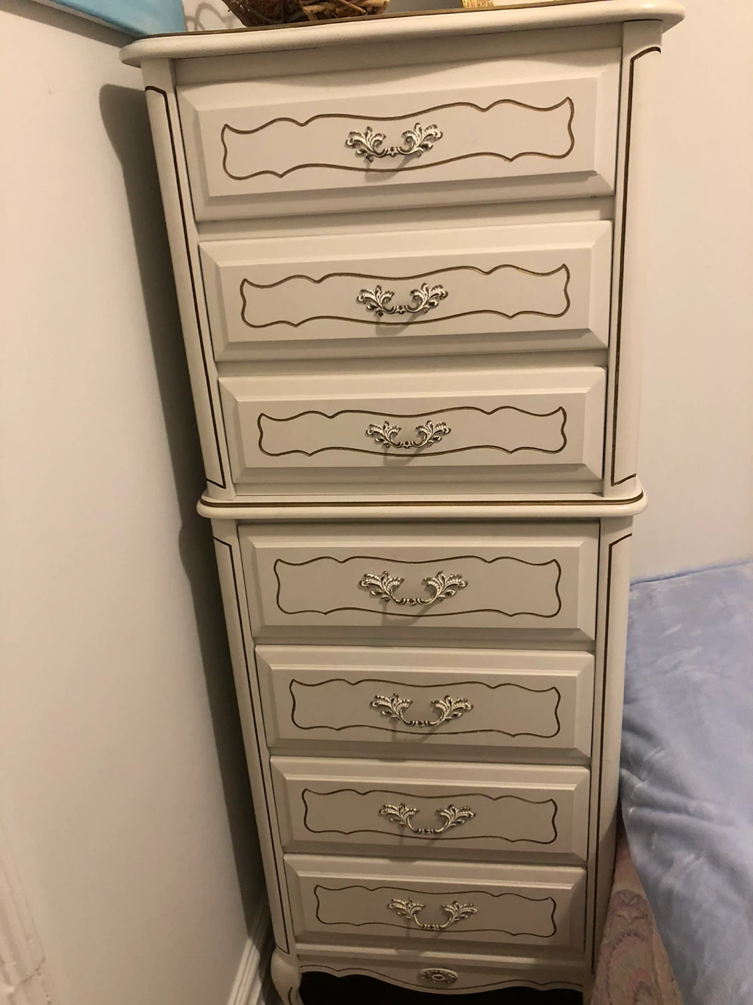 Baronet 9-piece Bedroom Set + FREE BOXSPRINGS - photo 2