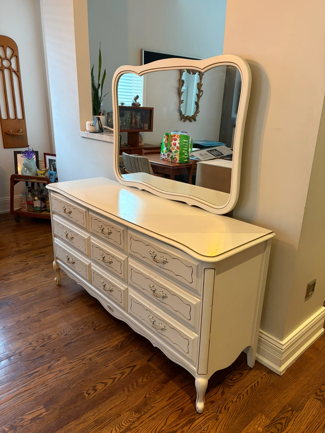 Baronet 9-piece Bedroom Set + FREE BOXSPRINGS - photo 4