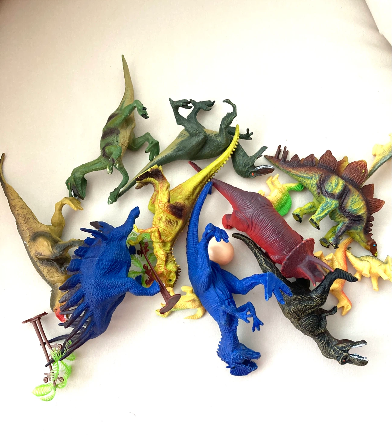 9 Assorted Dinosaur Toy Figures