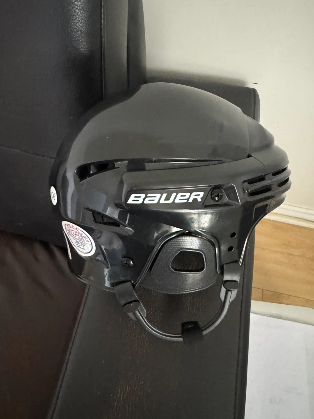 Bauer Junior Ice skating Helmet