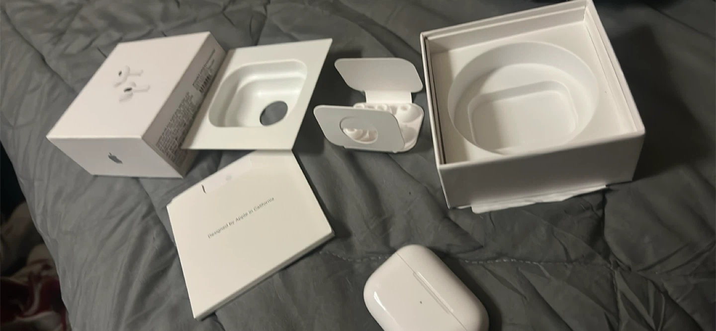 Apple AirPods Pro (2nd generation) - photo 5