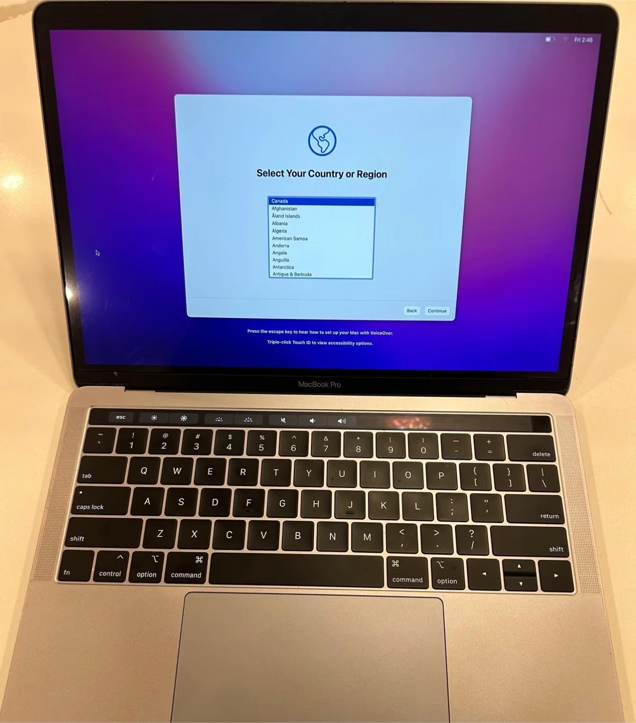 Apple MacBook Pro 13-inch (2018) - photo 2
