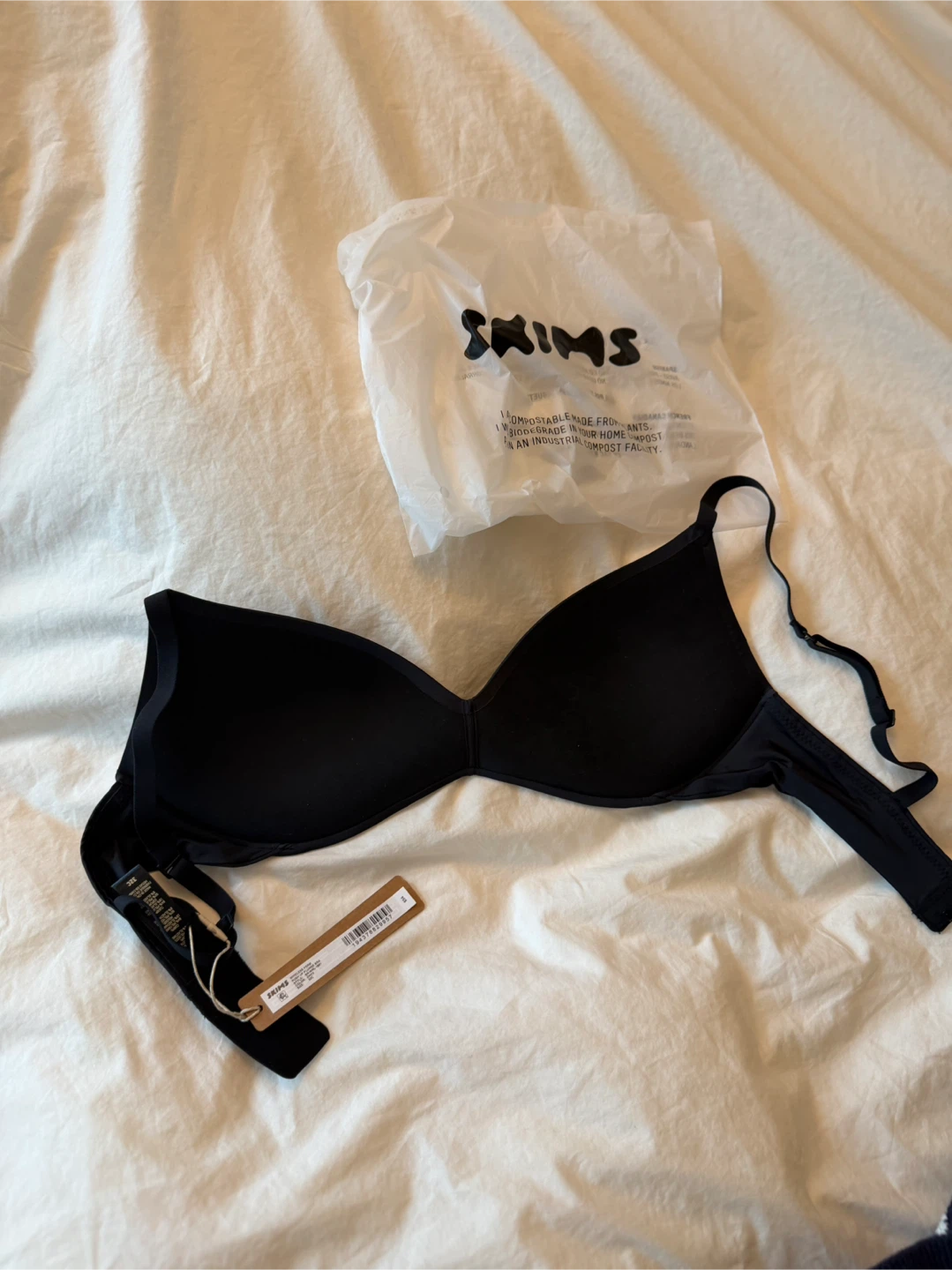 SKIMS Black Triangle Bralette - 32B~C