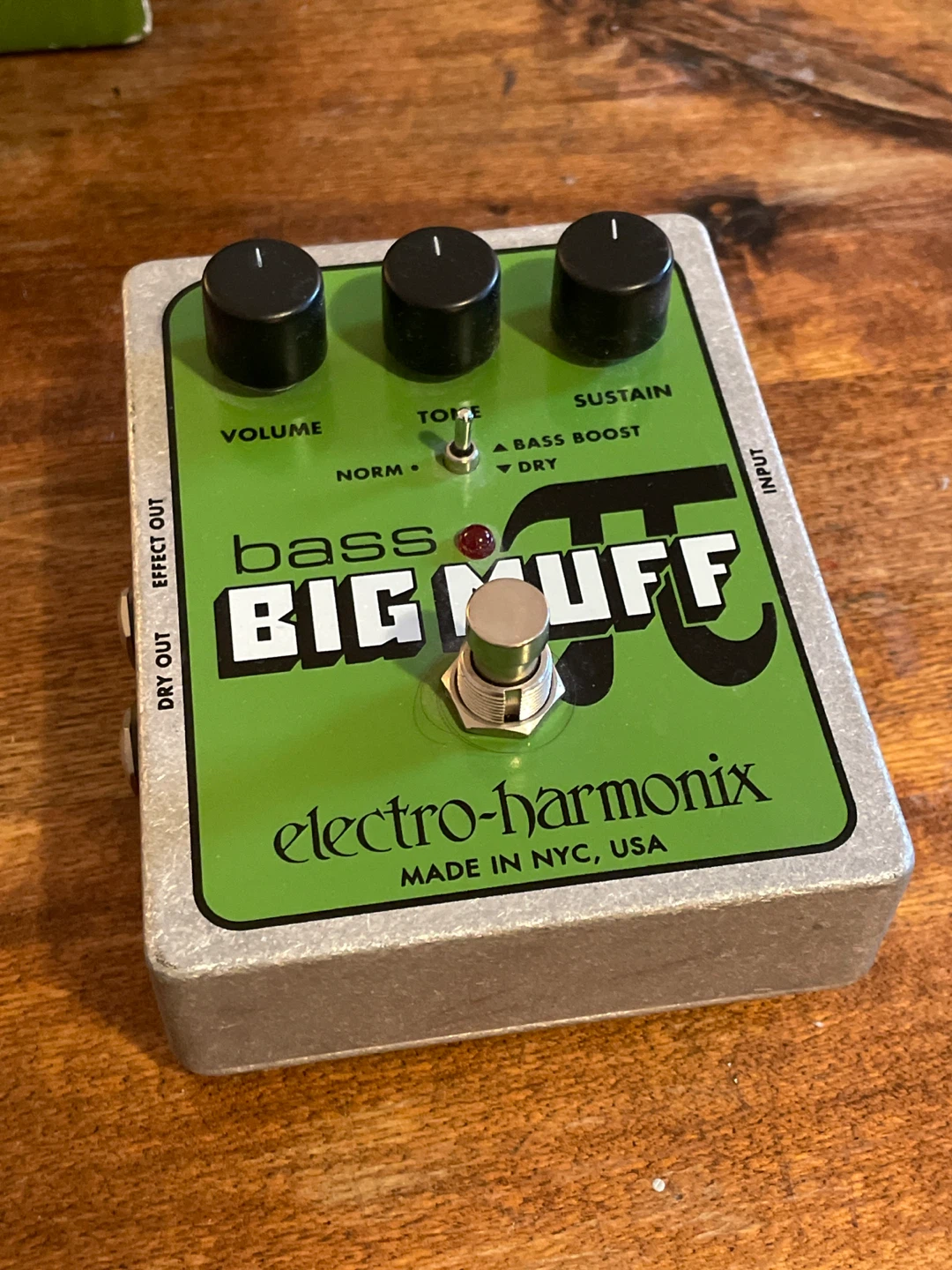 Electro-Harmonix Bass Big Muff Pi Fuzz Distortion Pedal - photo 2