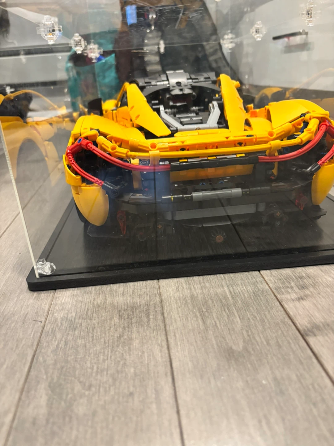 LEGO Technic McLaren Senna GTR 42123 - photo 3
