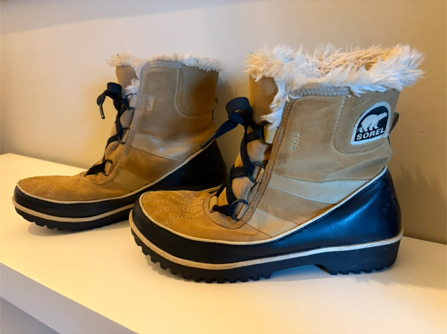 Sorel Women's Winter Boots, Size 8 - photo 2