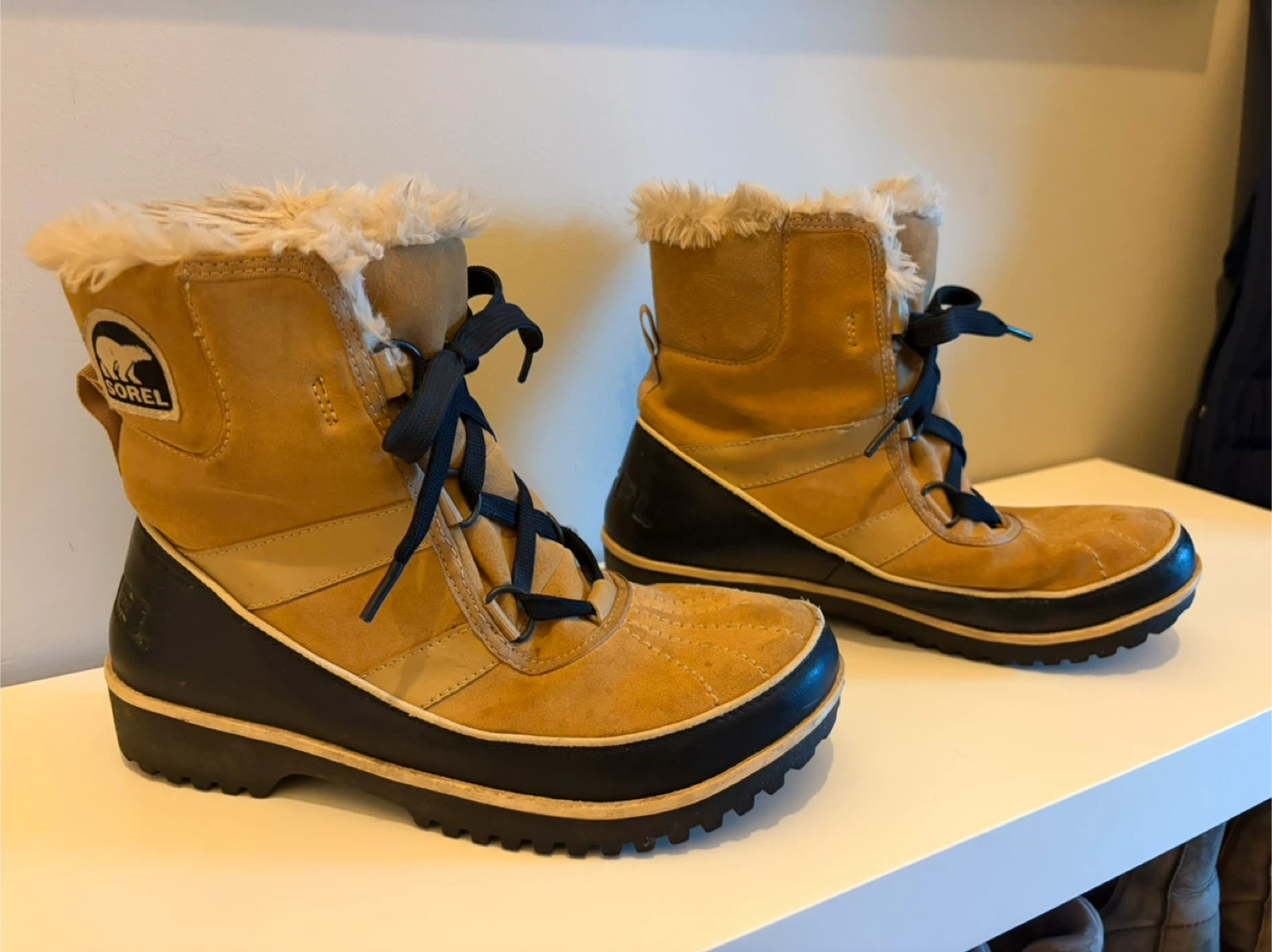 Sorel Women's Winter Boots, Size 8 - photo 3