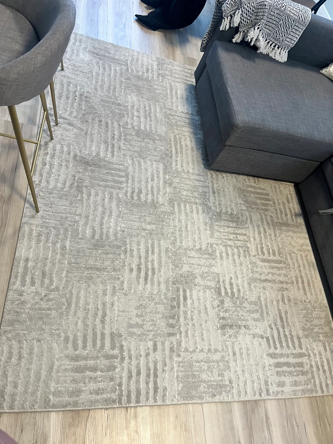 Grey/ neutral Area Rug with Geometric Pattern - photo 2
