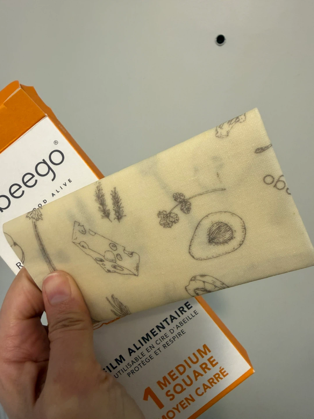 Abeego Reusable Beeswax Food Wrap - Medium Square - photo 3
