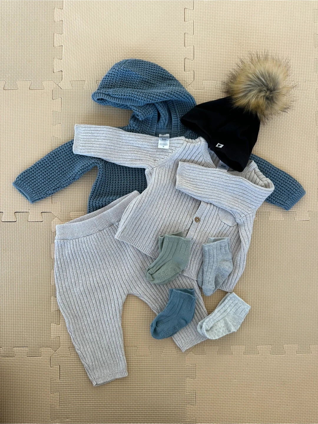 Baby clothes bundle (6 m)