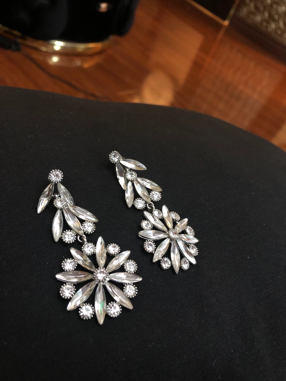 Swarovski Flower Drop Earrings - photo 4