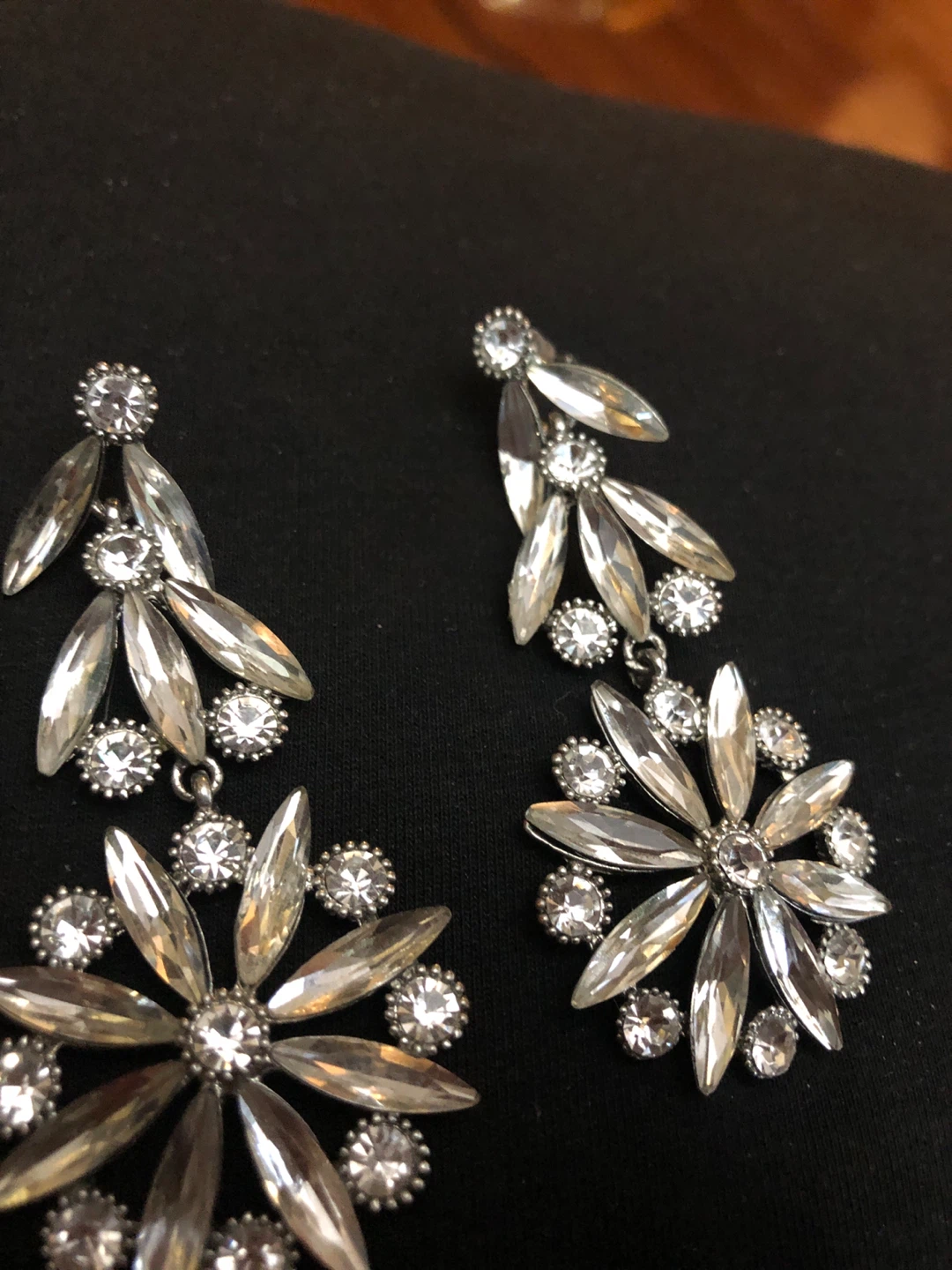 Swarovski Flower Drop Earrings - photo 2
