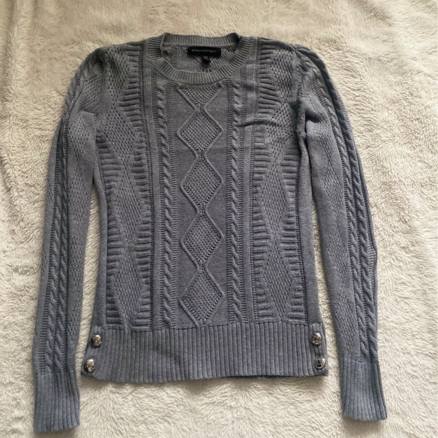 Cozy Grey Banana Republic Cable Knit Sweater- Great Condition!