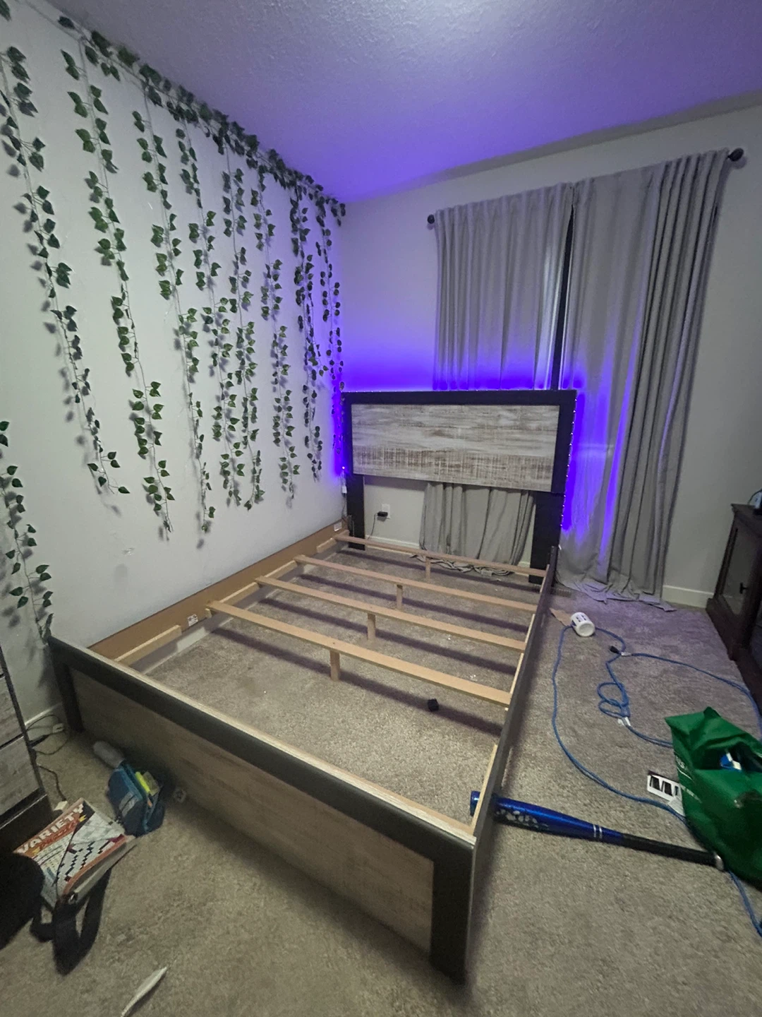 Queen Size Bed Frame with Headboard - photo 3