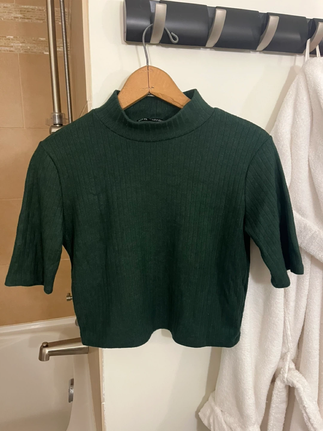 Zara Ribbed Mock Neck Top - Green, Size Medium