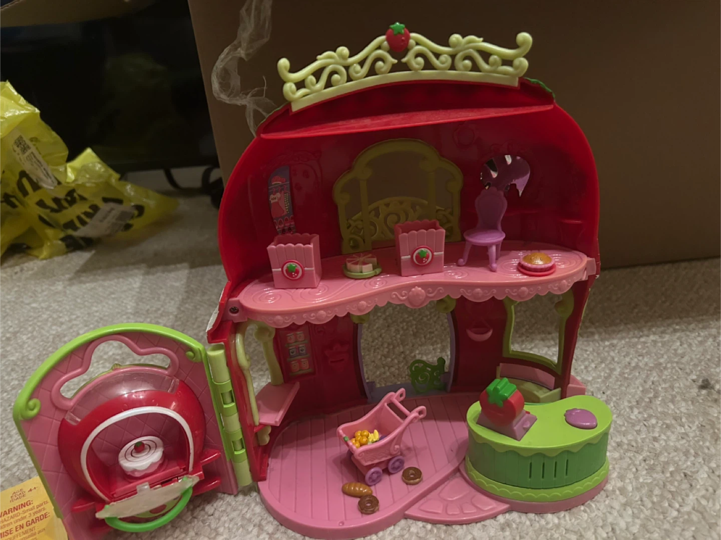 Strawberry Shortcake Berry Bitty Market Playset - photo 3