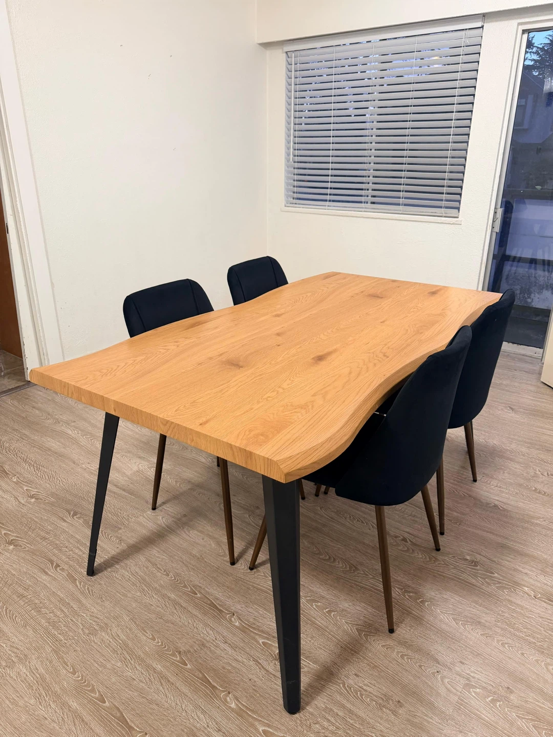 Modern Dining Table Set