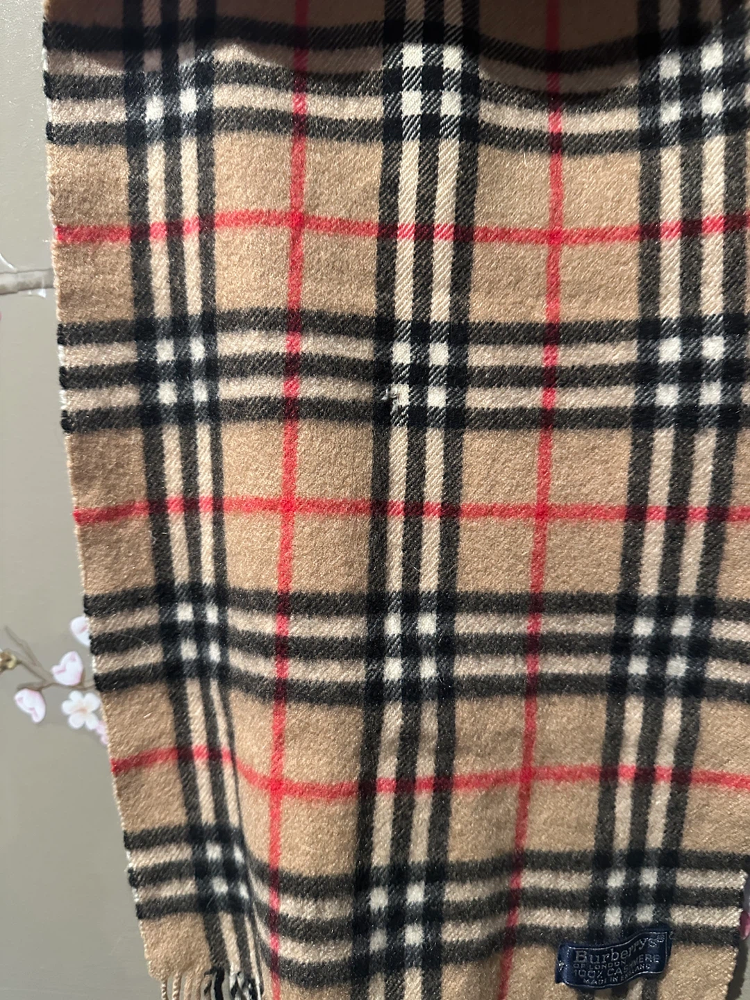 Burberrys of London 100% Cashmere Scarf - photo 3
