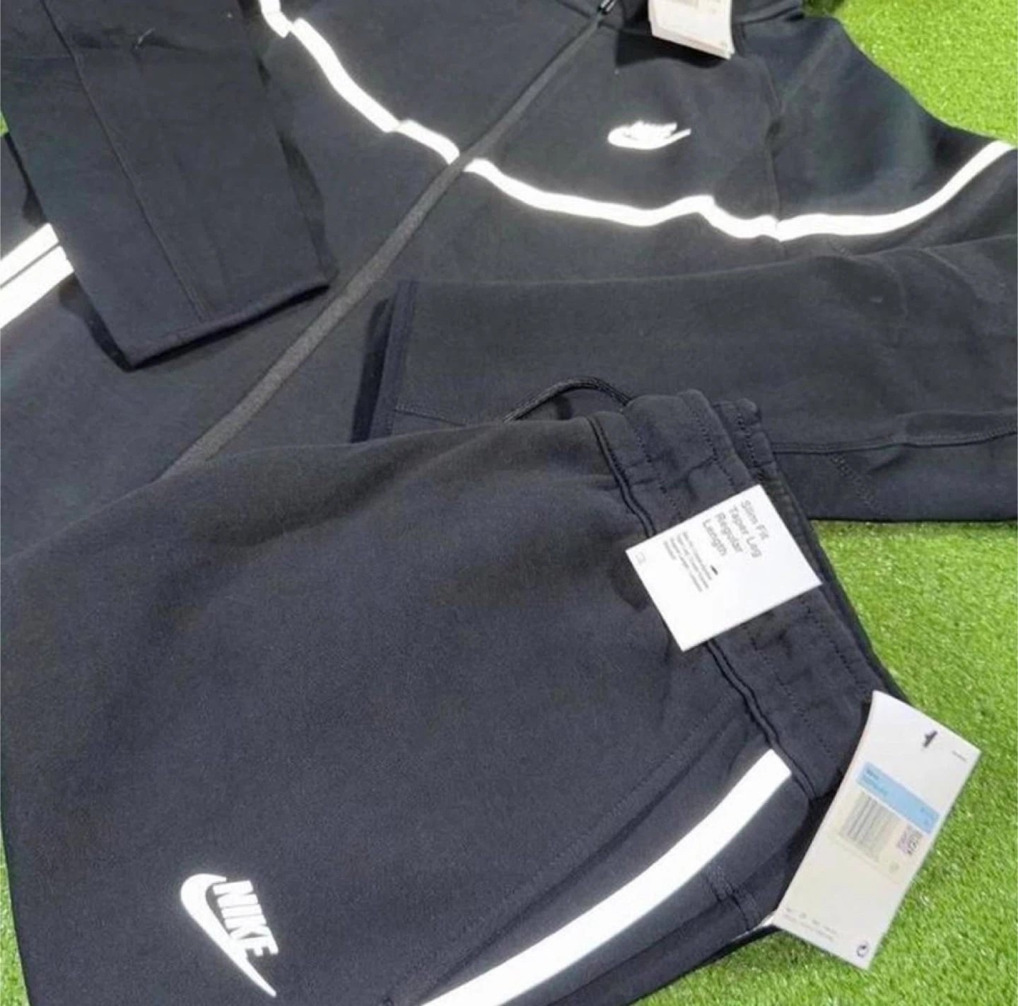 Nike Tech Black/White Reflective Fleece Full Zip Tracksuit Set - photo 3