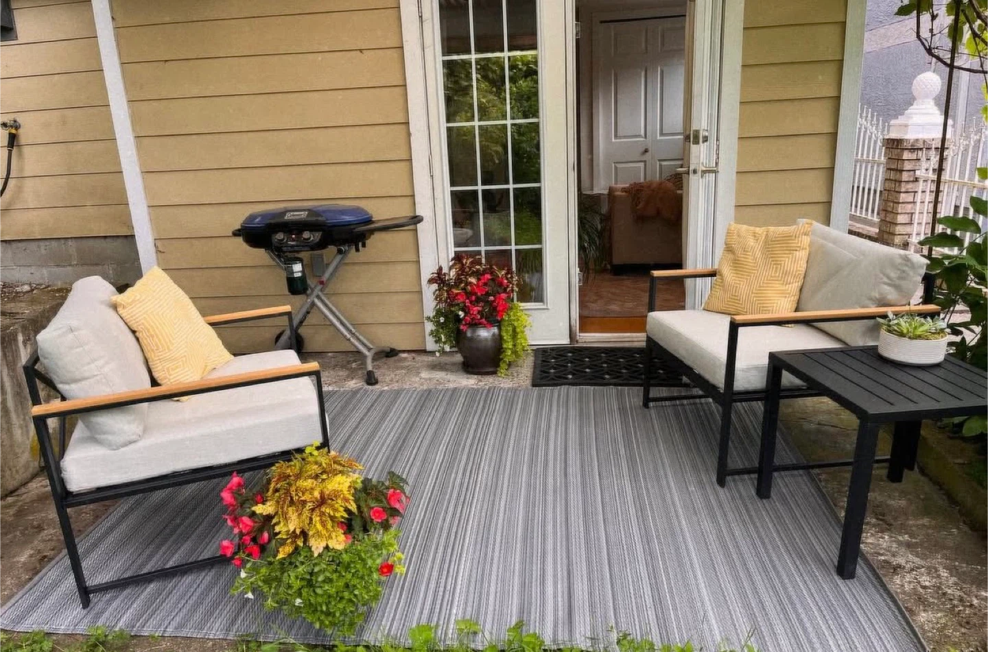 2 Outdoor Chairs and table.  w Cushions