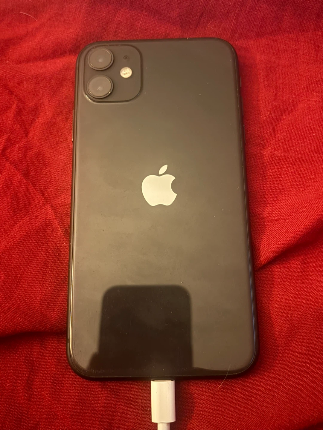 Apple iPhone 11 - Black