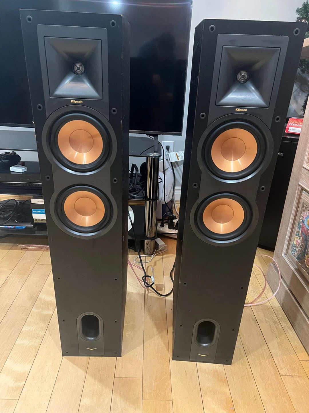 Klipsch R-26F Floorstanding Speakers (Pair) - photo 4