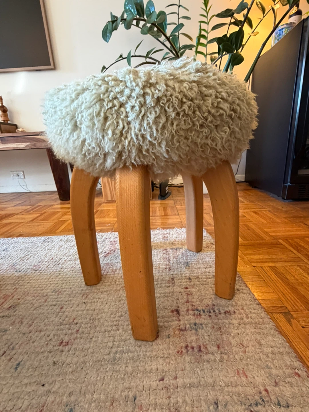 Set of 2 Sheepskin / Mongolian Fur Stools – Solid Wood Legs - photo 3