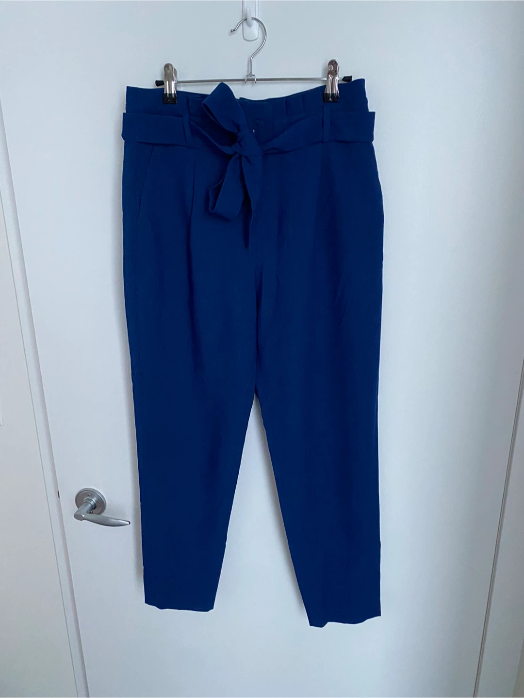 RW&CO Navy Blue High-Waisted Tie-Belt Pants - size 2