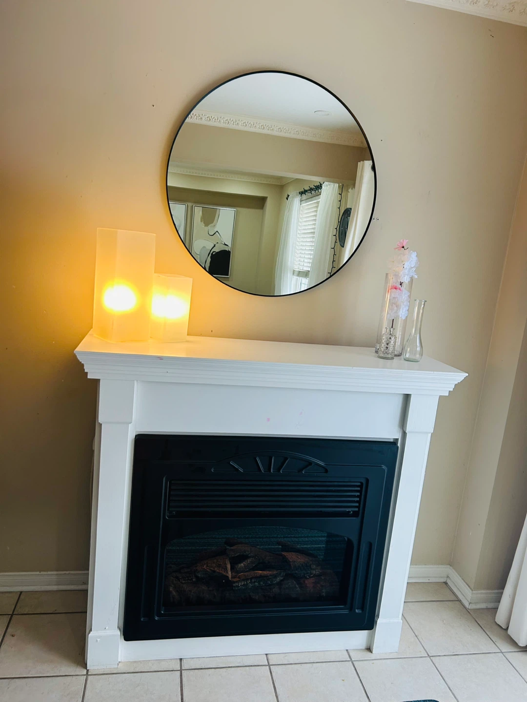 White Electric Fireplace mirror and lamps