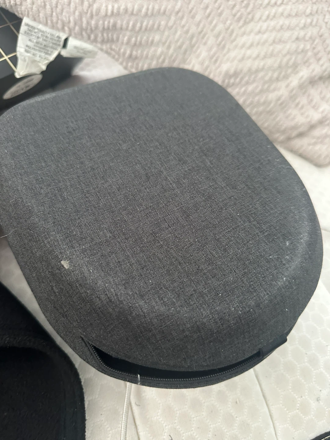 Hard Shell Carrying Case for Headphones