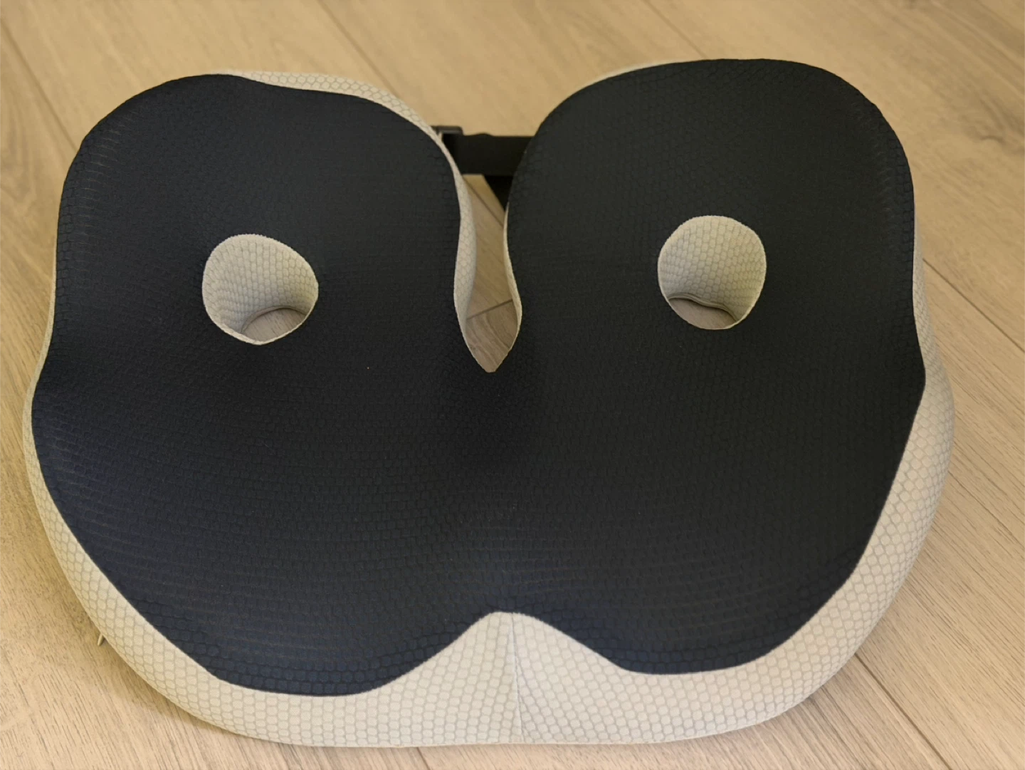 Ergonomic Seat Cushion - photo 2