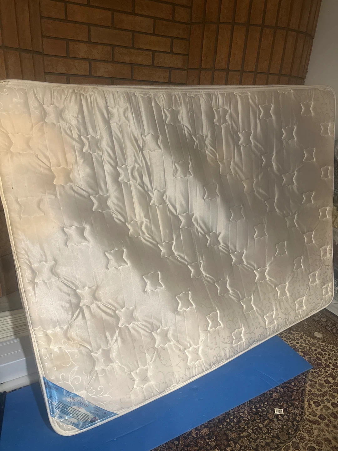 Used Queen Mattress - photo 5